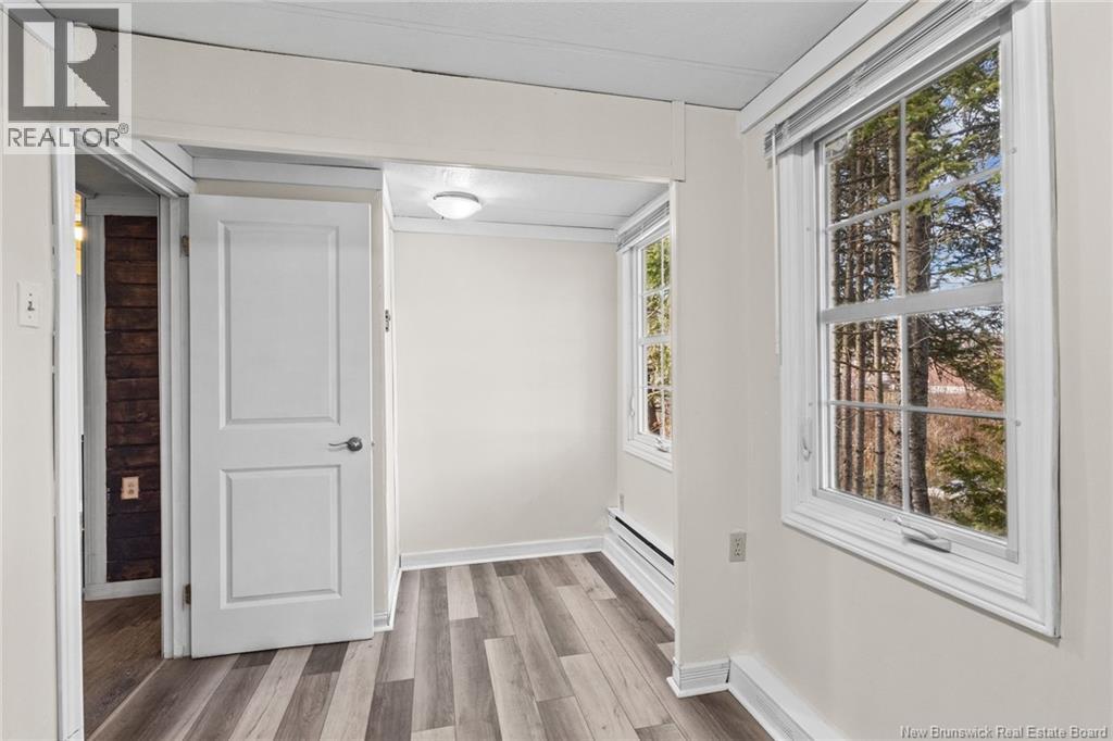 27 HILL STREET - 27