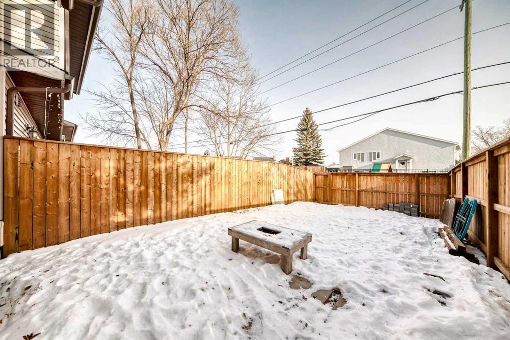 Single Family House 3 Level for Sale in  Falshire Terrace NE Falconridge Calgary 