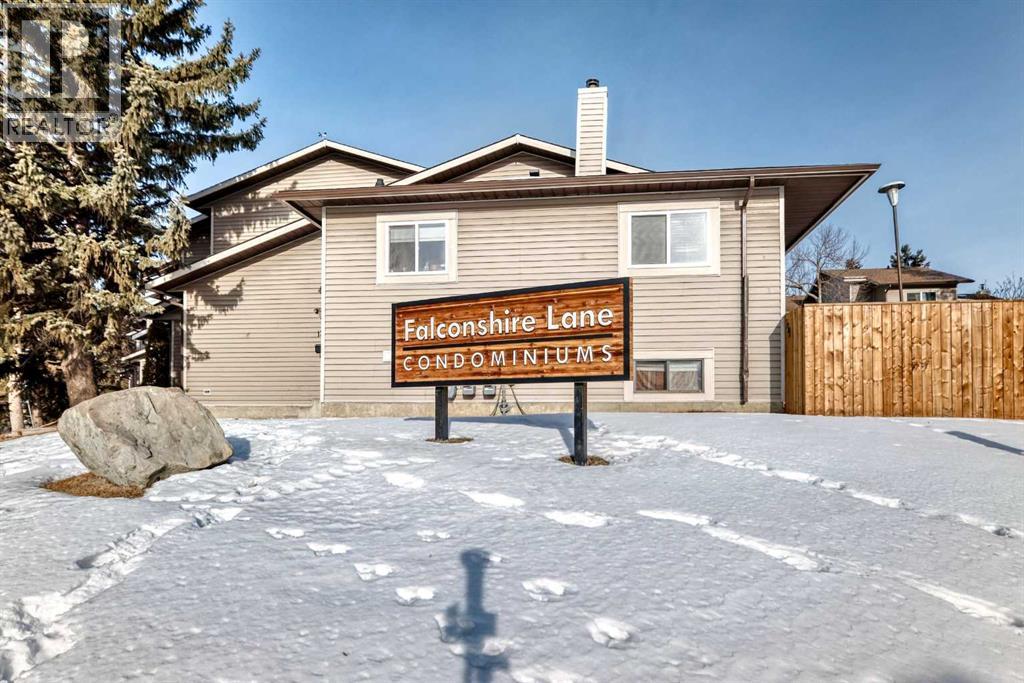 Single Family House 3 Level for Sale in  Falshire Terrace NE Falconridge Calgary 