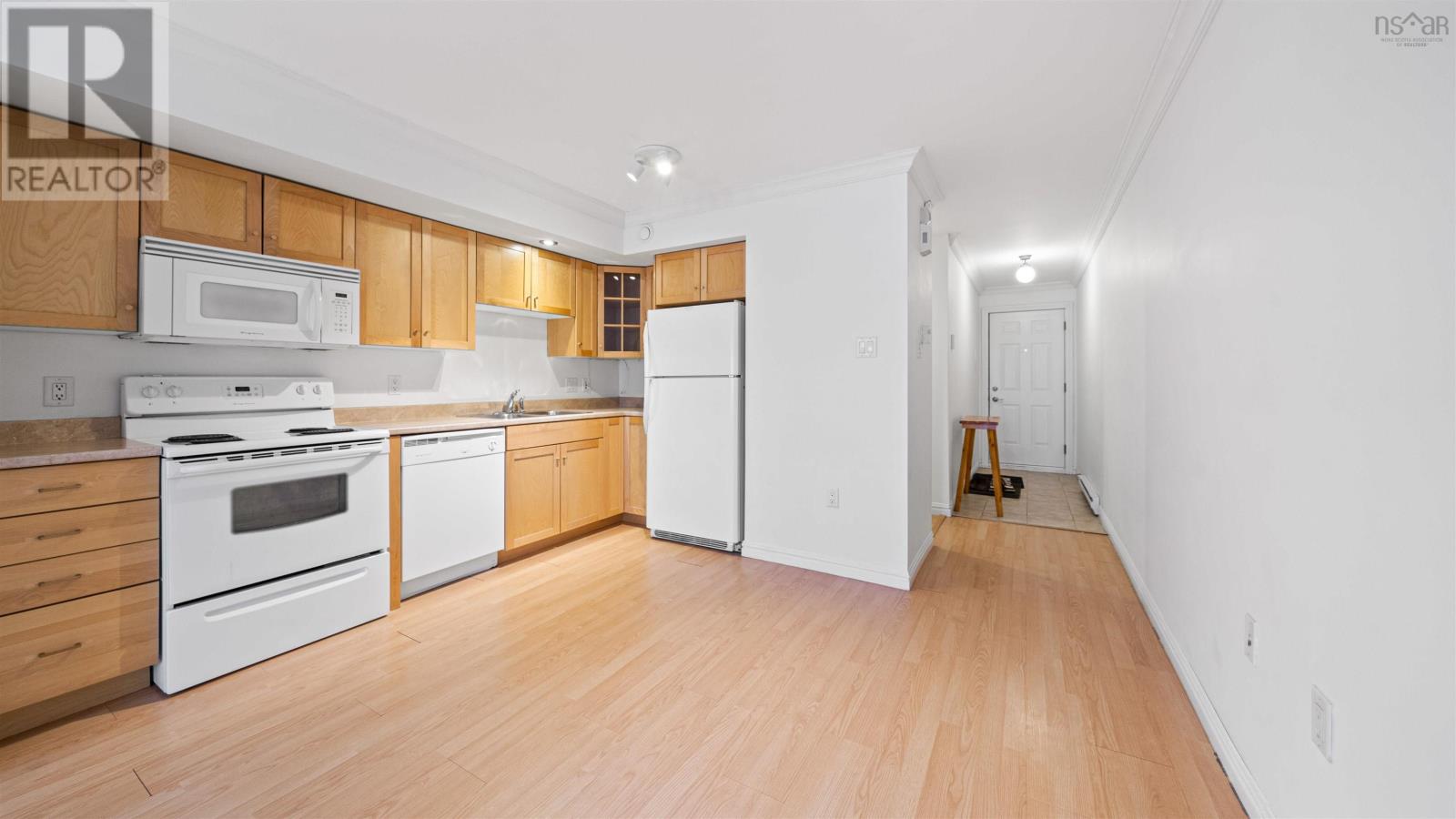 Property 3 of 30 of 101 52 Irishtown Road