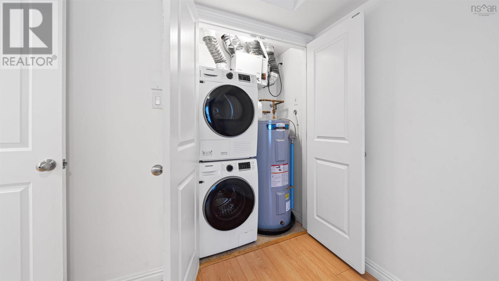 Property 18 of 30 of 101 52 Irishtown Road