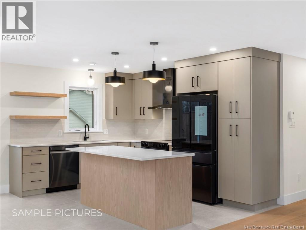 454 GASPé STREET - 8