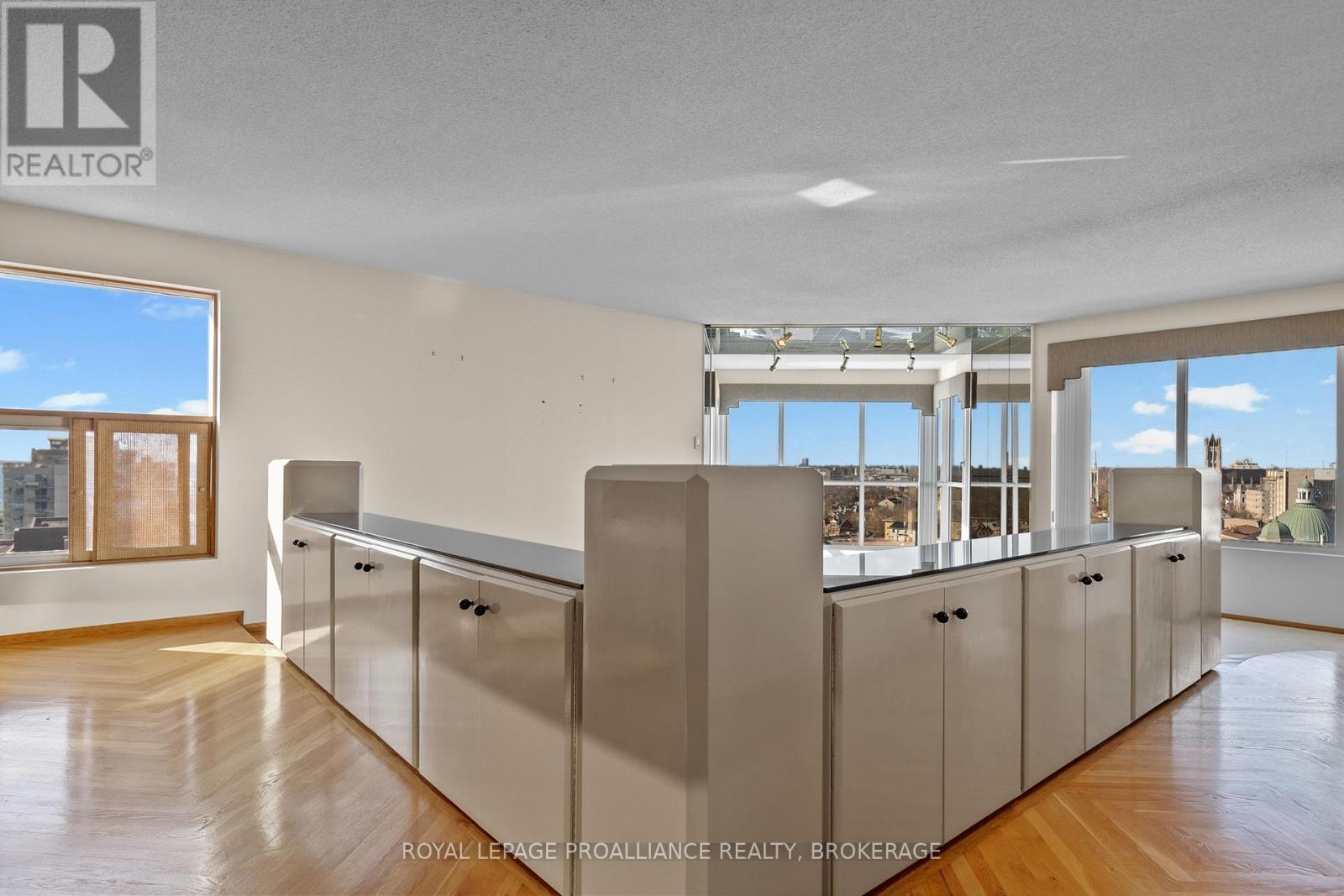 1602 - 185 ONTARIO STREET, Kingston (Central City East), Ontario, K7L2Y7 — Photo 20