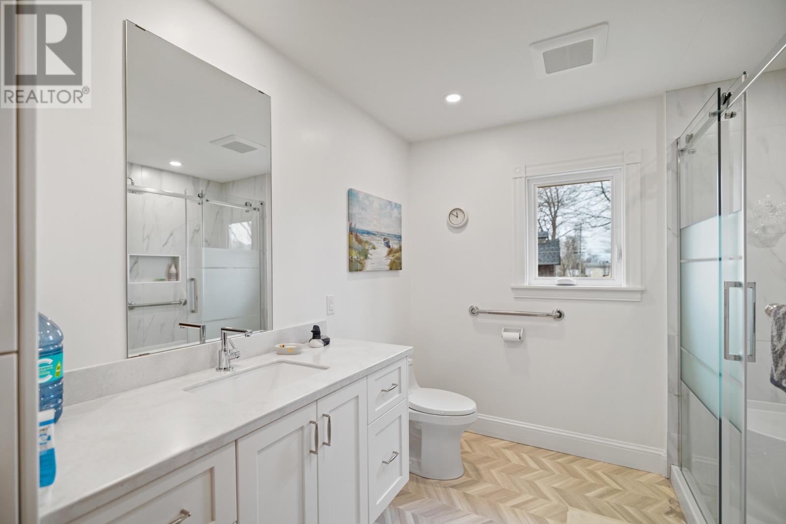 Single Family House for Sale in  Glynwood Drive Sherwood 