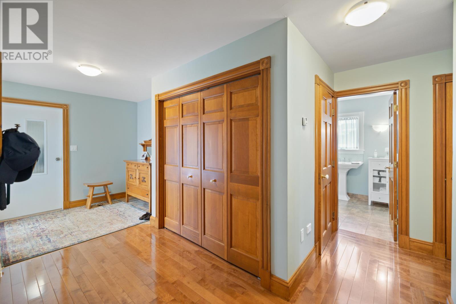 Single Family House for Sale in  Glynwood Drive Sherwood 