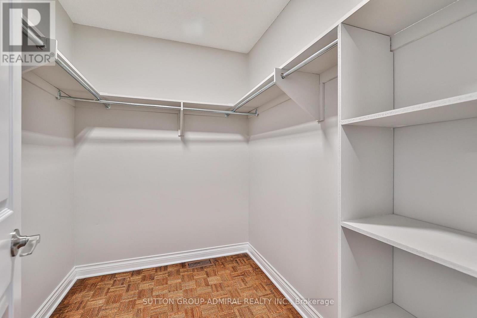 27 GREEN ACRES ROAD - 30