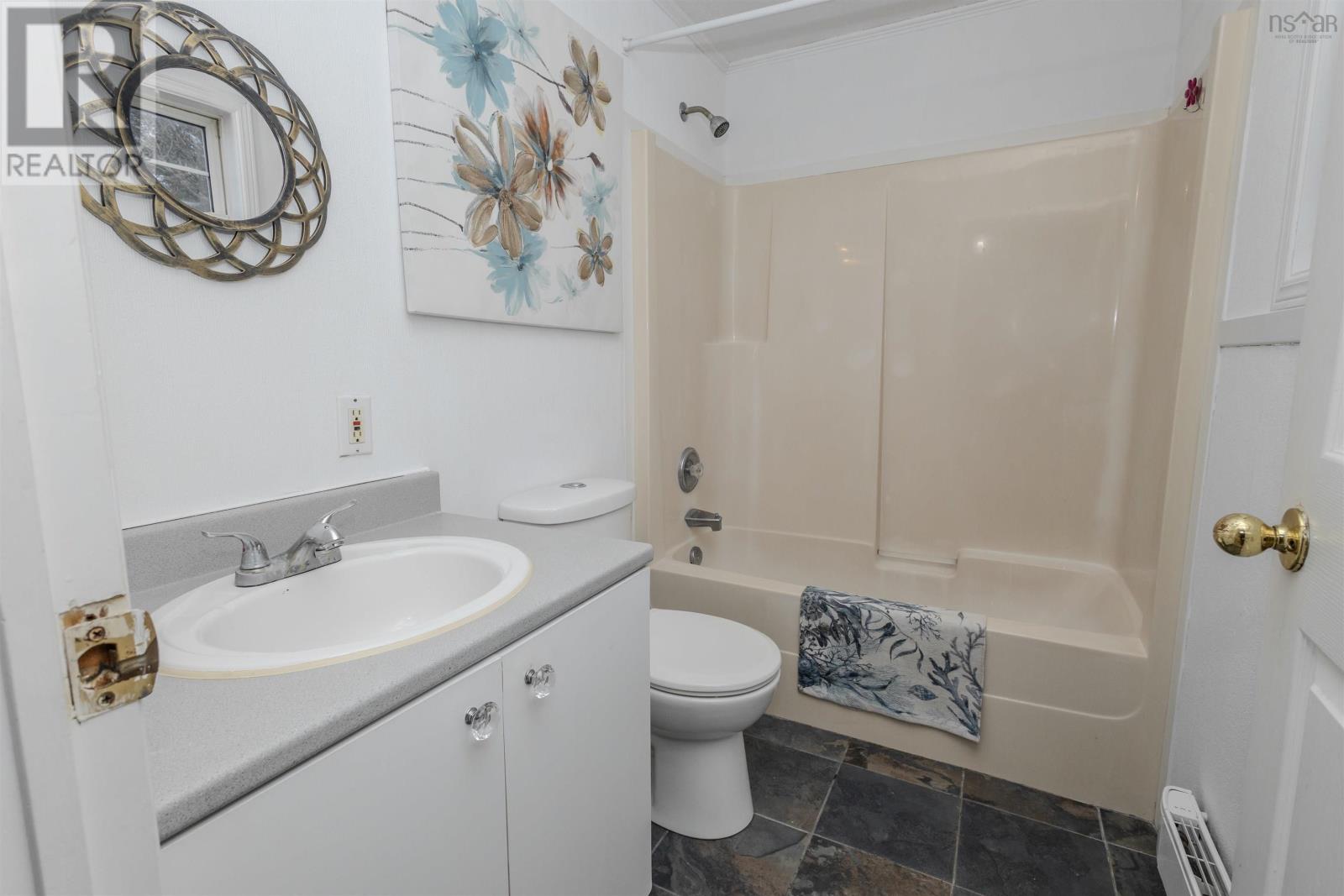 Property 11 of 21 of 8 Park Street