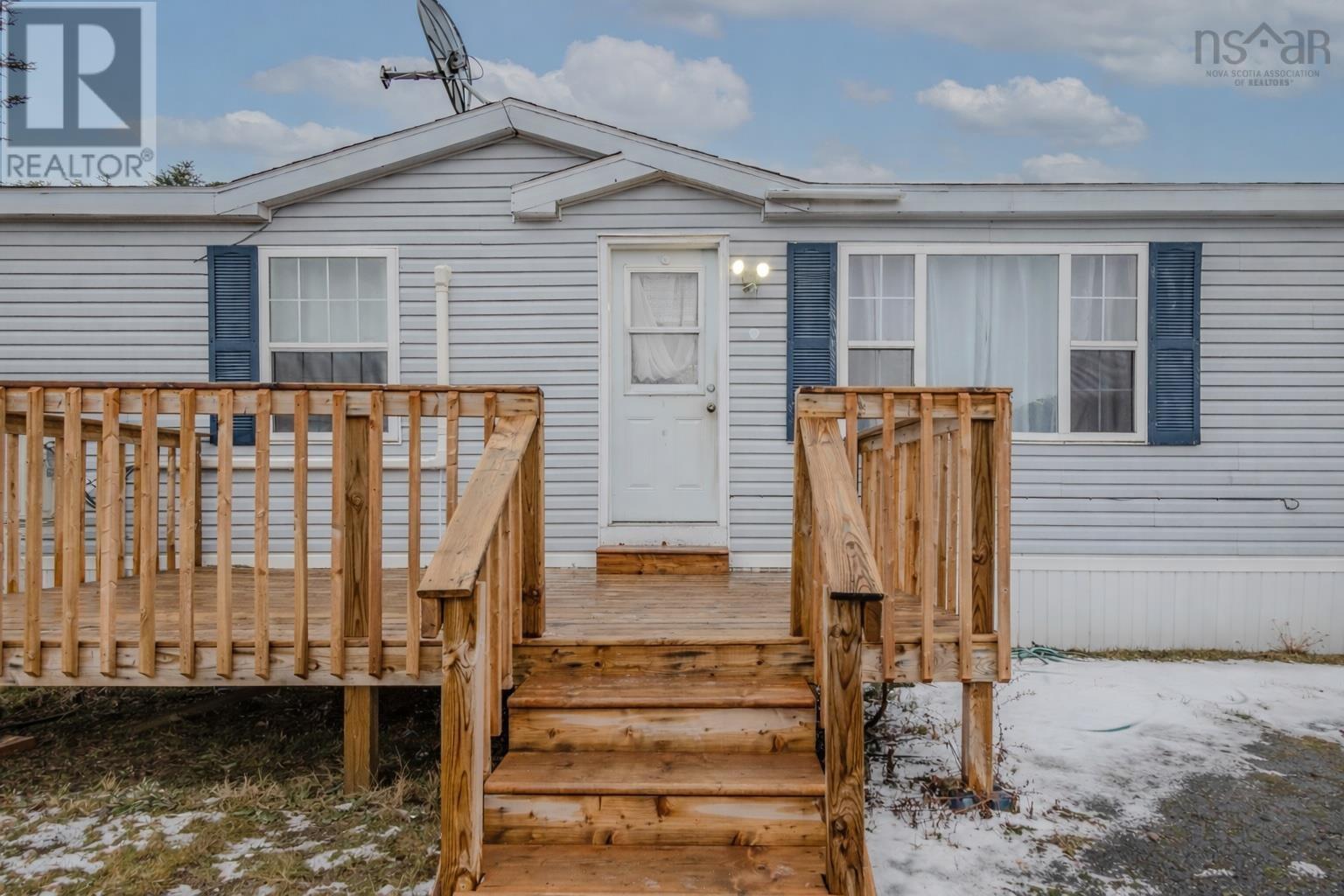 Property 3 of 21 of 8 Park Street