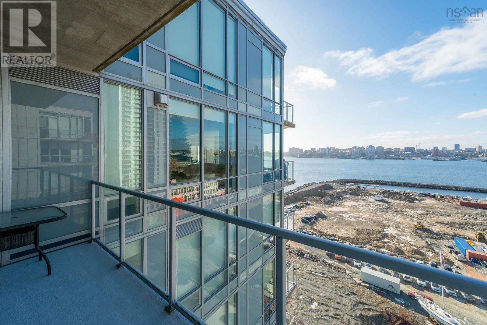 Property 33 of 48 of 1105 67 Kings Wharf Place