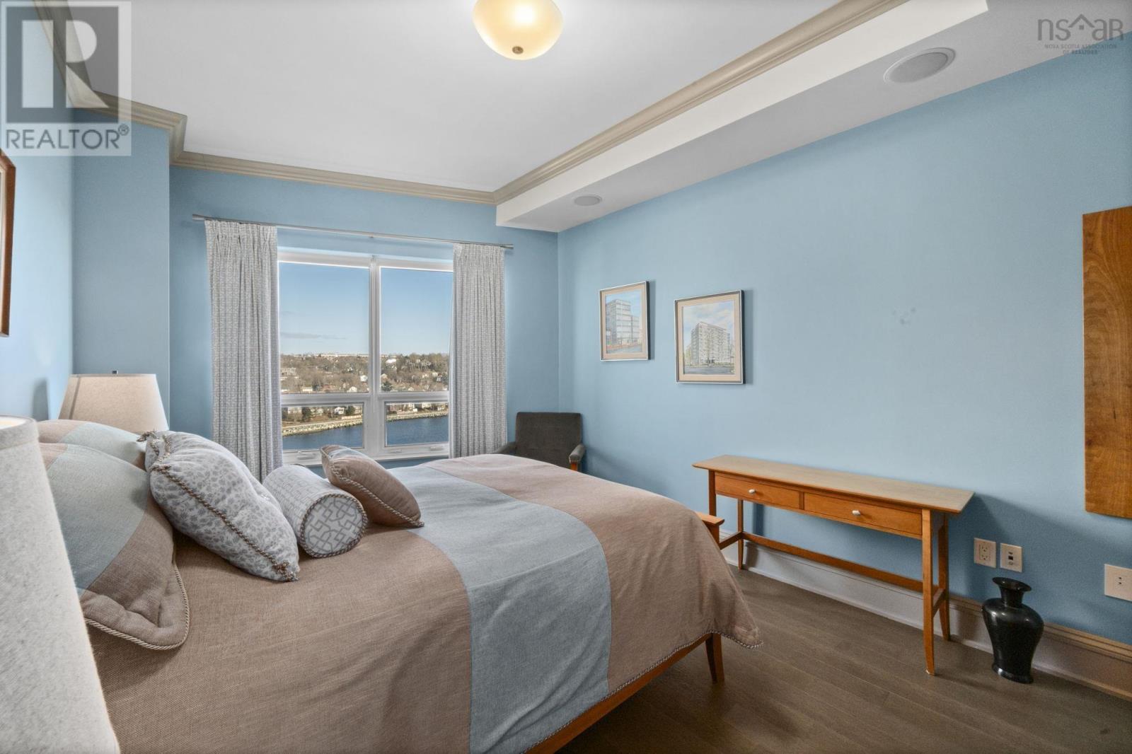 Property 29 of 48 of 1105 67 Kings Wharf Place