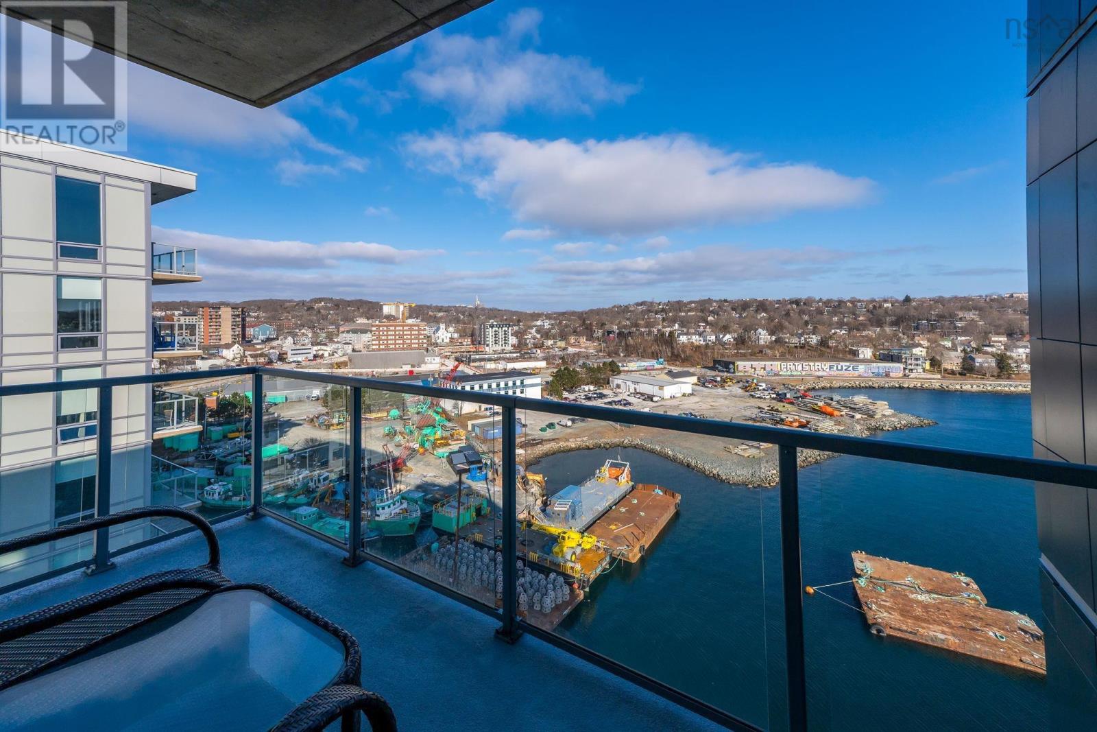 Property 34 of 48 of 1105 67 Kings Wharf Place