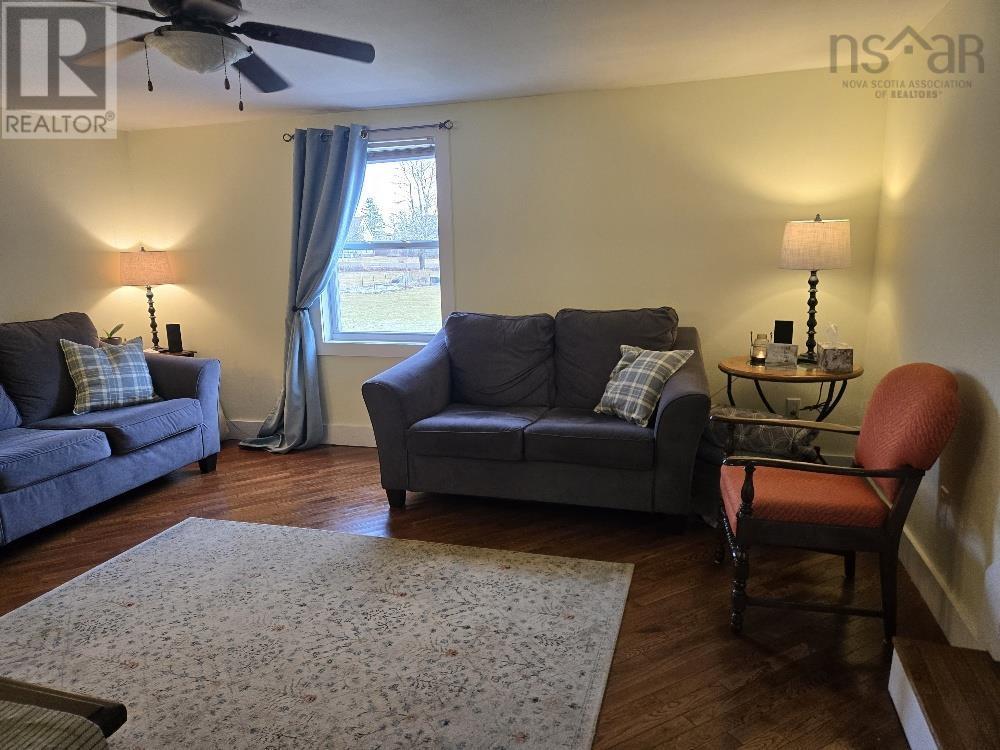 Property 9 of 30 of 62 Granville Drive