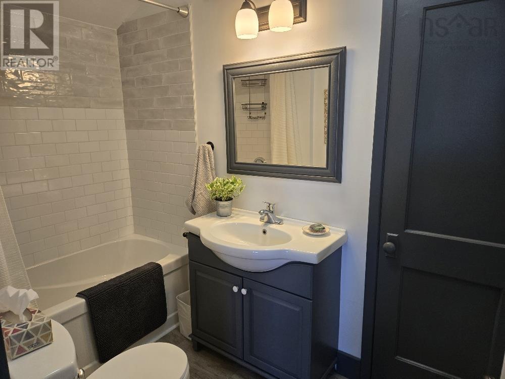 Property 20 of 30 of 62 Granville Drive