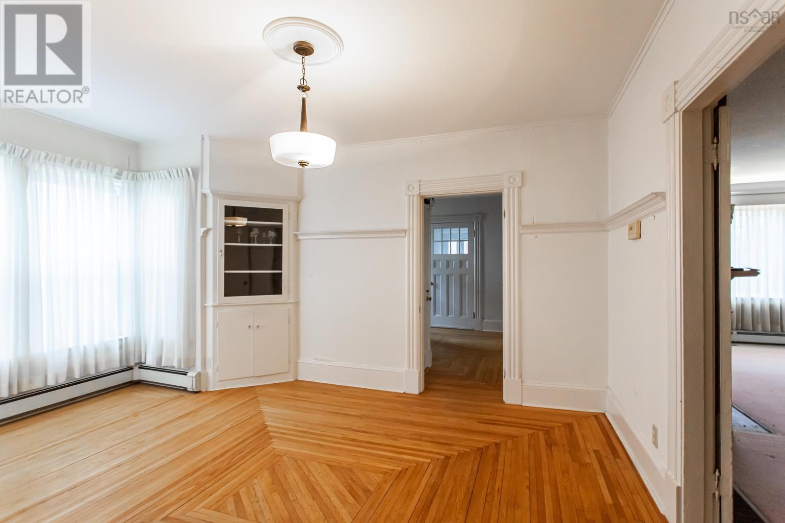 Property 14 of 27 of 206 Main Street