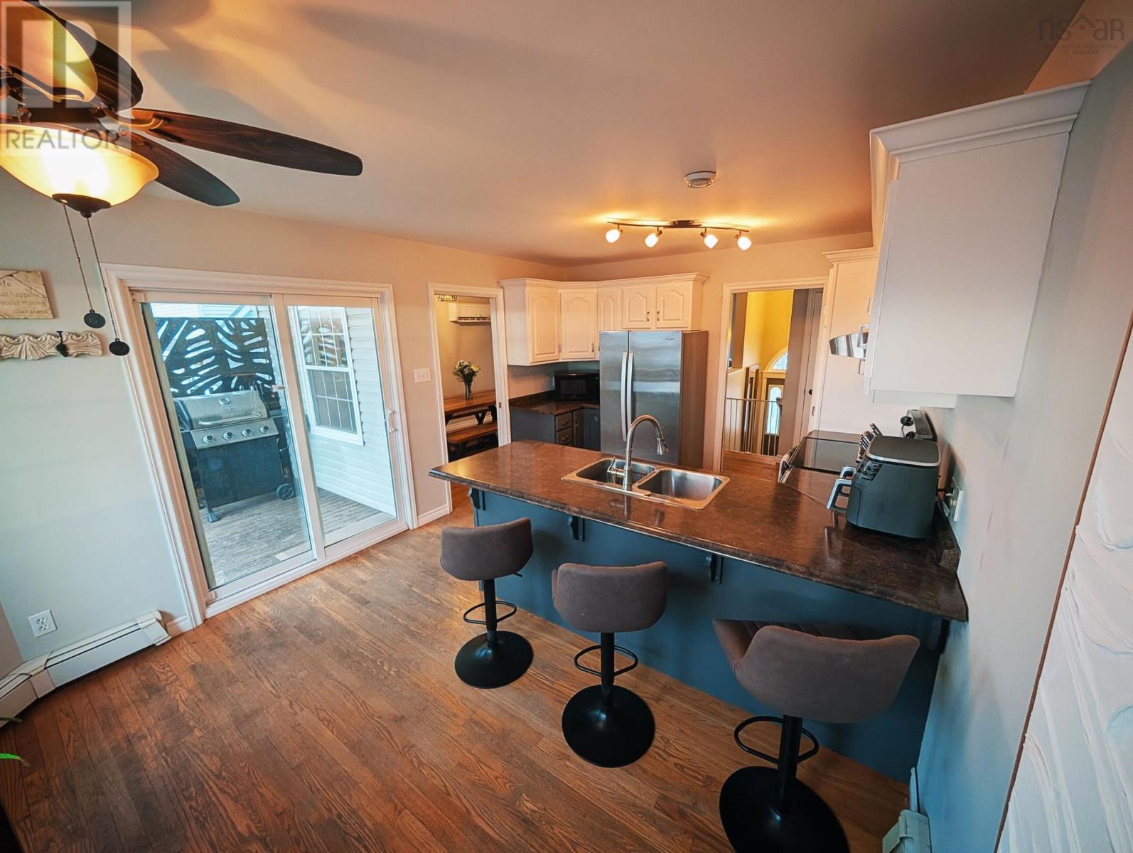 Property 15 of 30 of 1 Waye Court