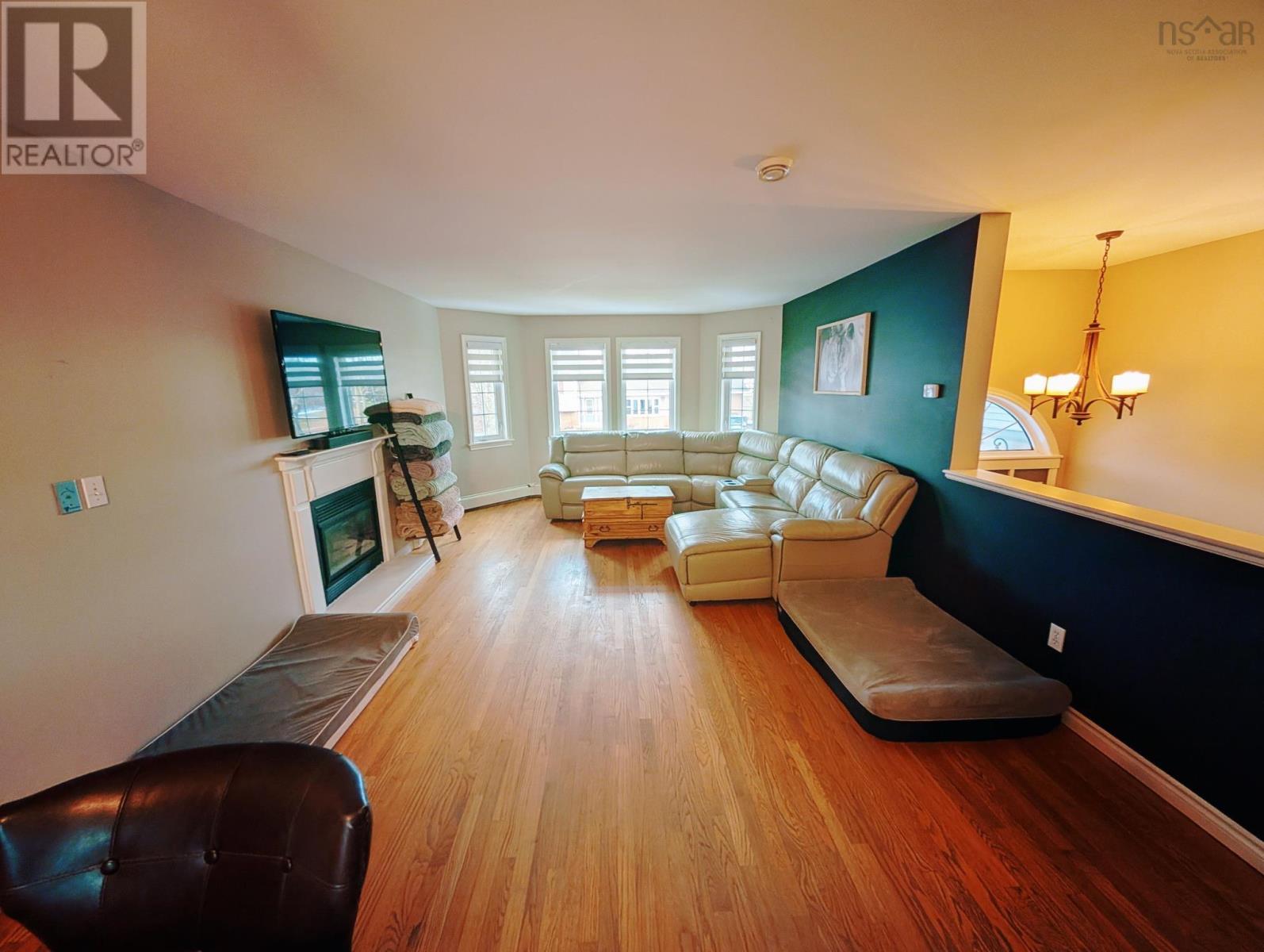 Property 20 of 30 of 1 Waye Court