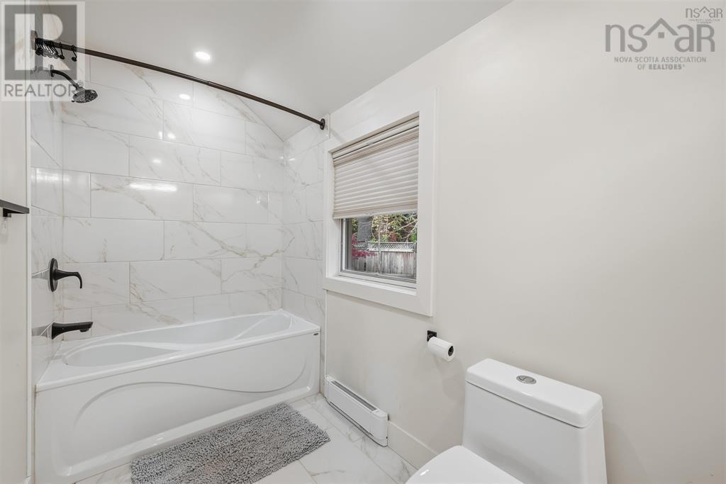 Property 21 of 49 of 680 Shore Drive