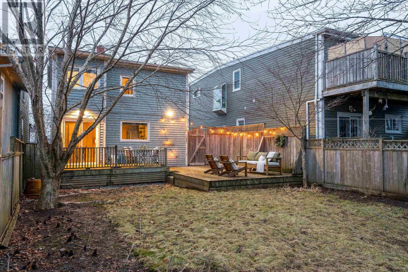 Property 43 of 49 of 6490 London Street