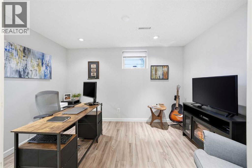 Single Family House for Sale in    Avenue SW Beltline Calgary 