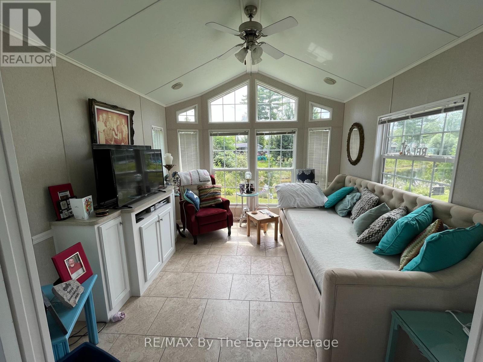15 KENORA TRAIL - 12