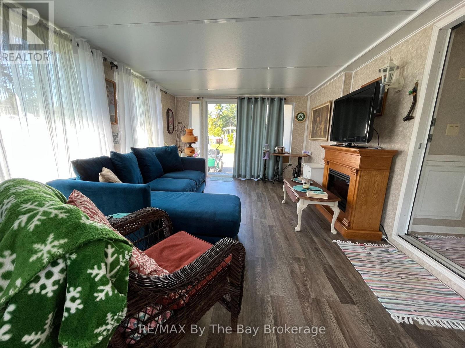15 KENORA TRAIL - 21