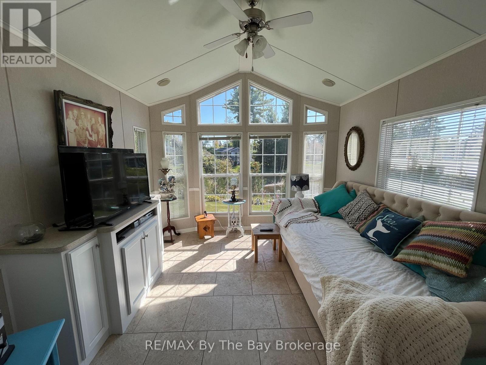 15 KENORA TRAIL - 27
