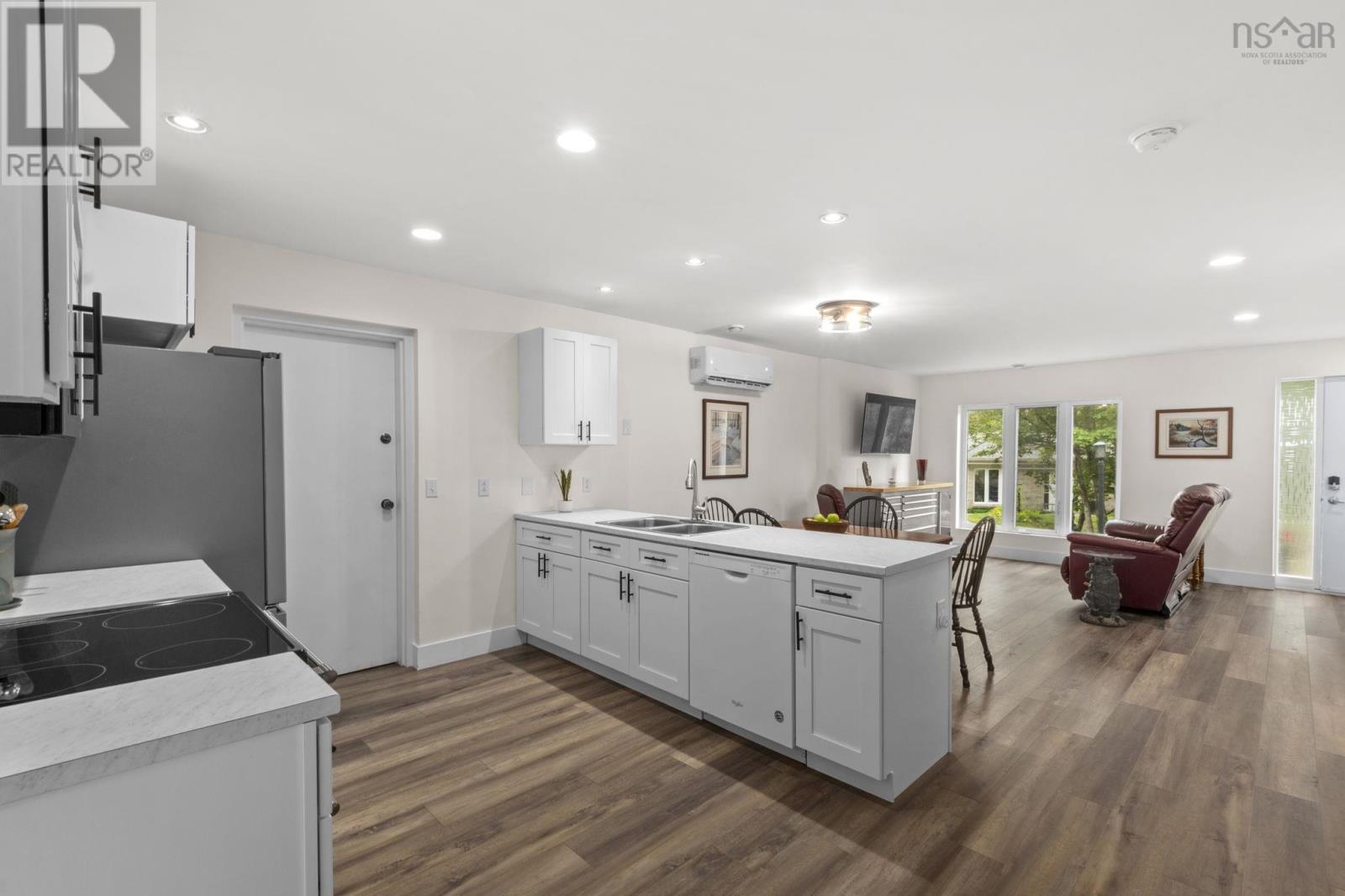 Property 28 of 50 of 31-33 Birch Grove