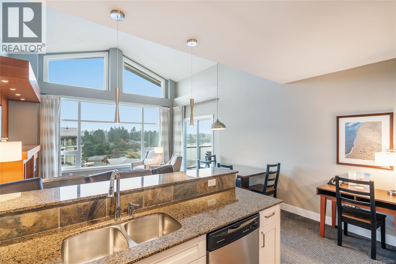 903C 181 Beachside Dr, Parksville