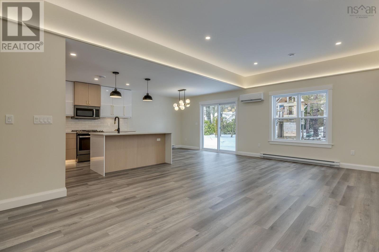 Property 12 of 36 of 10 Peterson Street