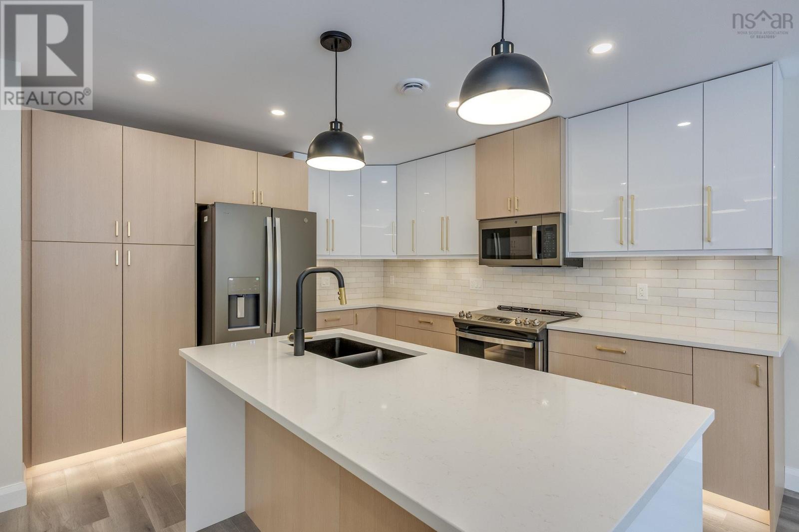 Property 2 of 36 of 10 Peterson Street