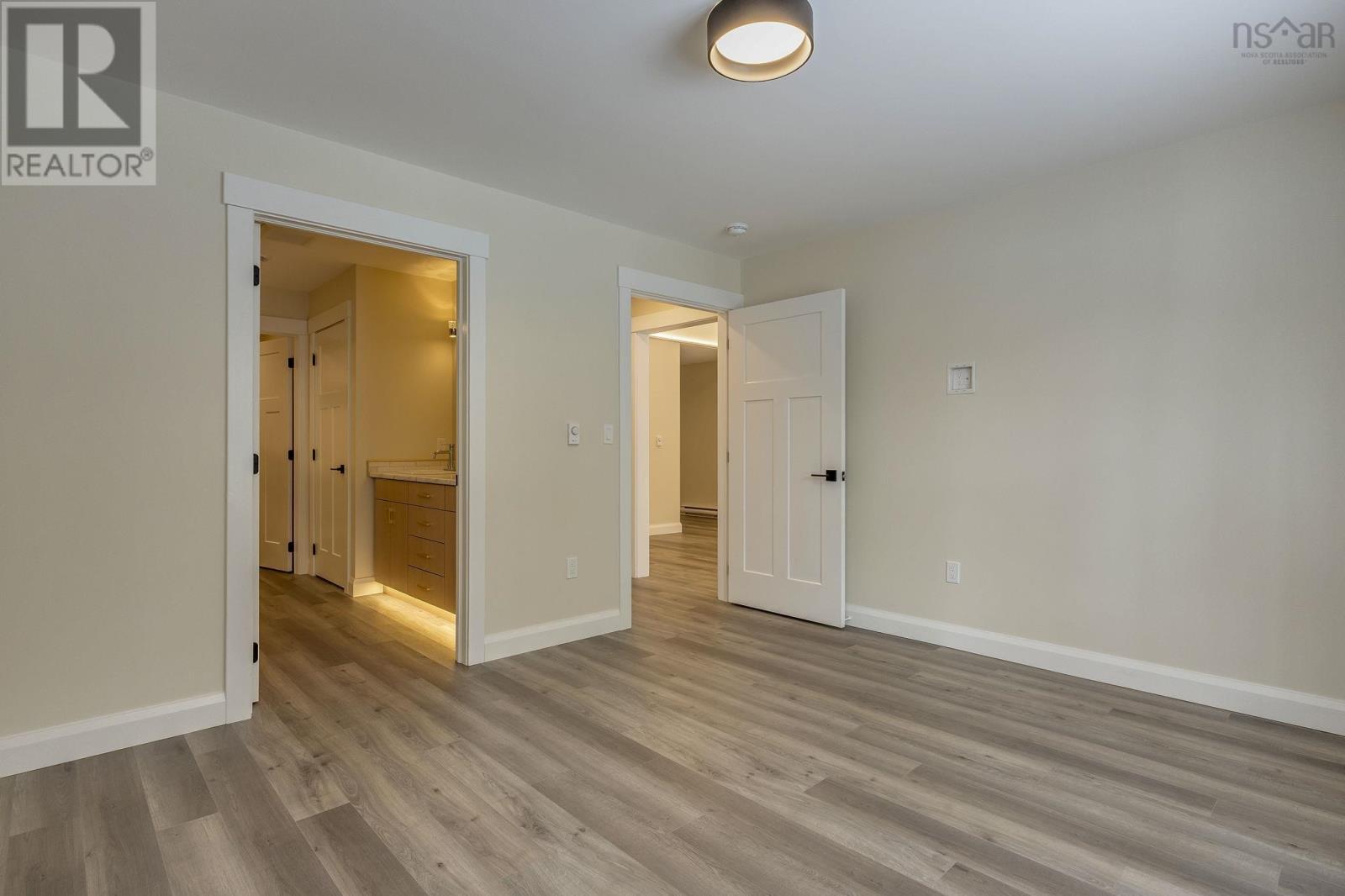 Property 27 of 36 of 10 Peterson Street