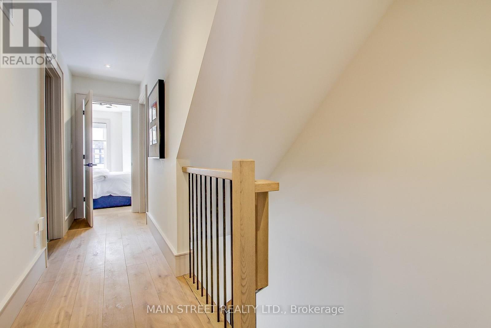 #27 12 POWSELAND CRESCENT - 26