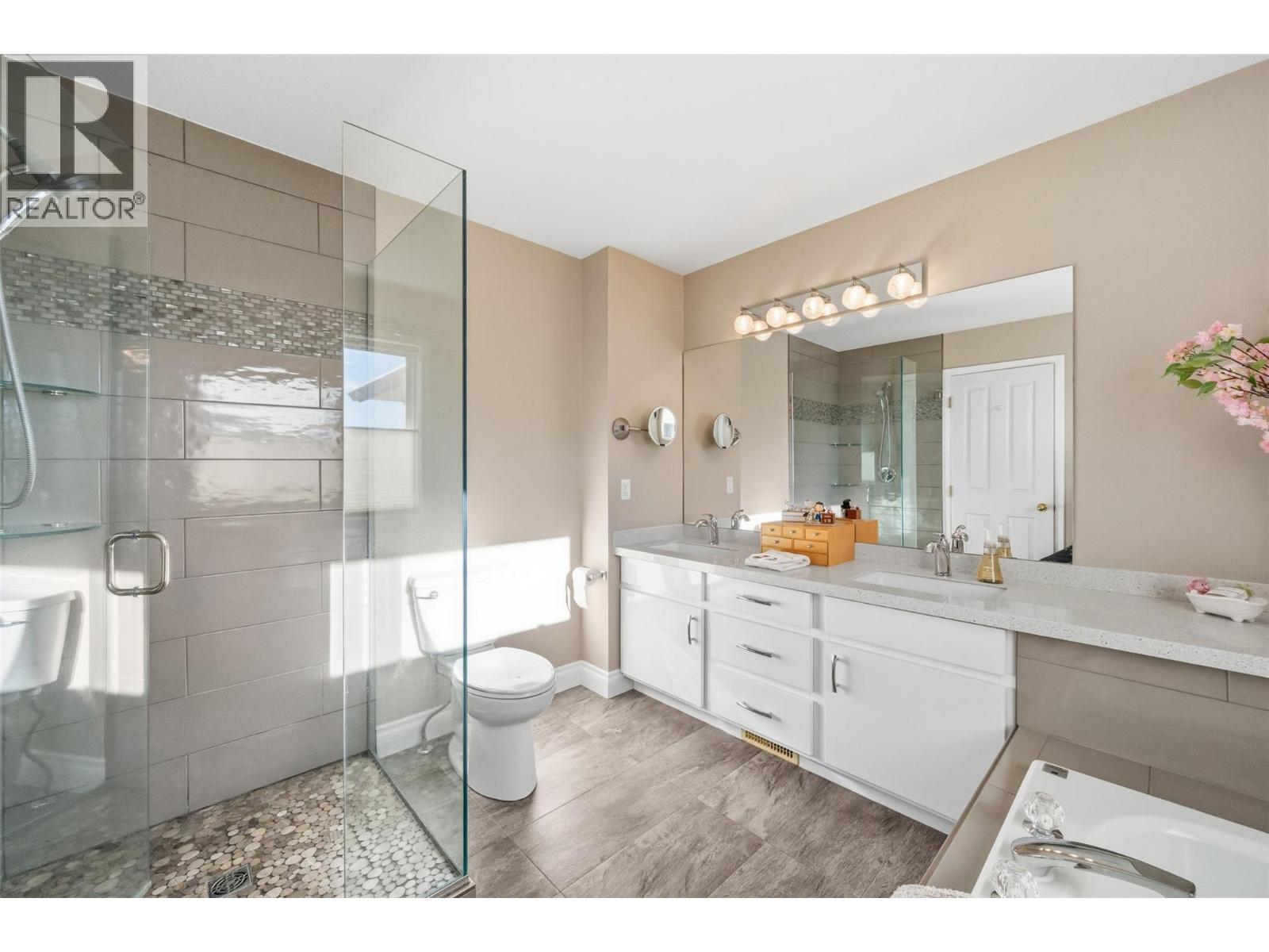  5291 Bradbury Street, Peachland