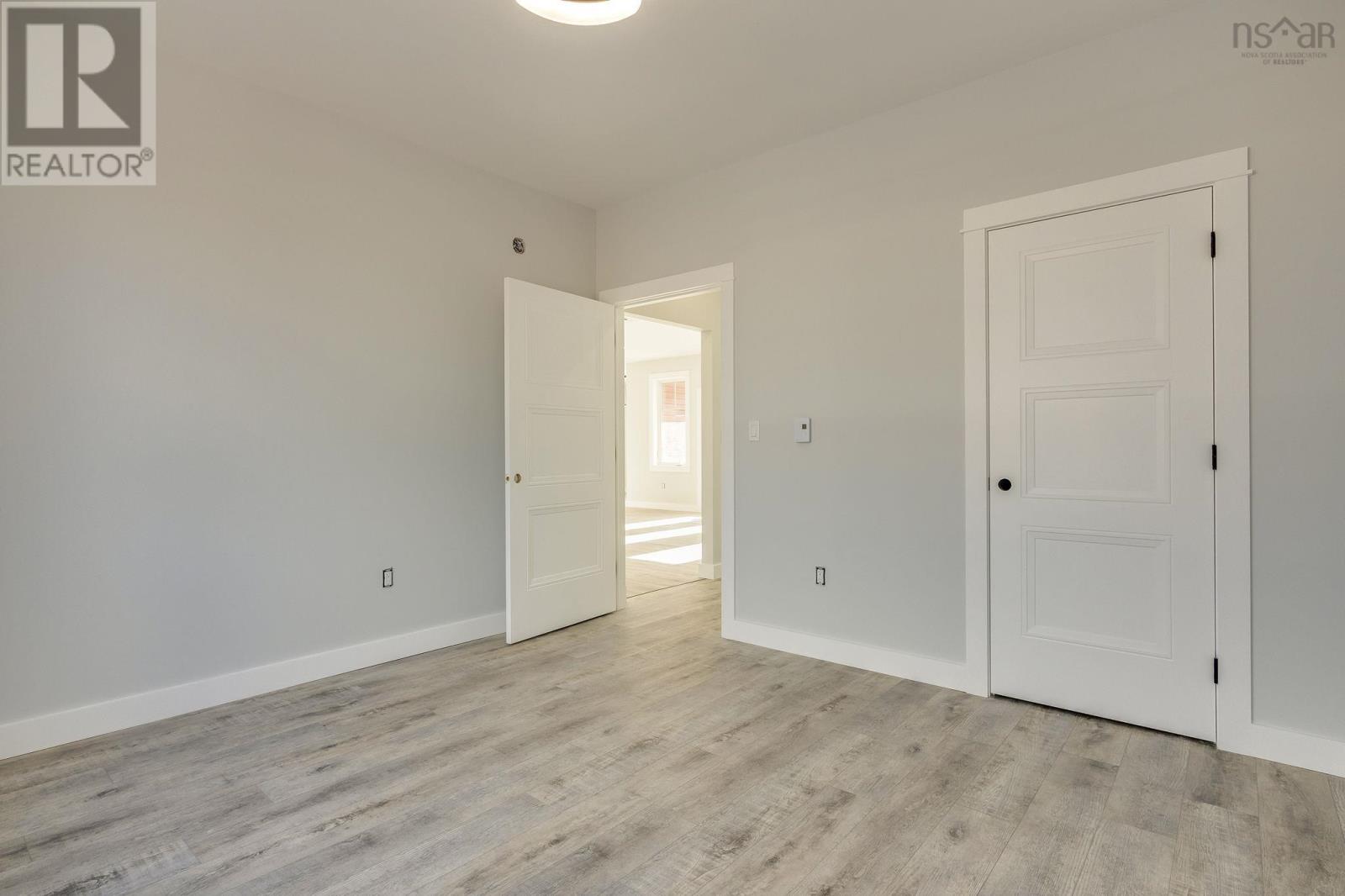 Property 27 of 38 of 206 Rivercrest Lane