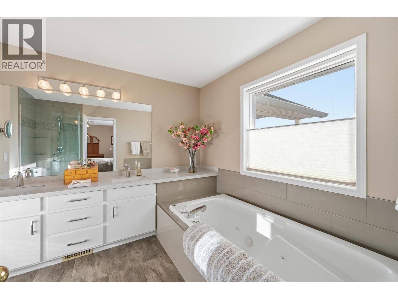  5291 Bradbury Street, Peachland