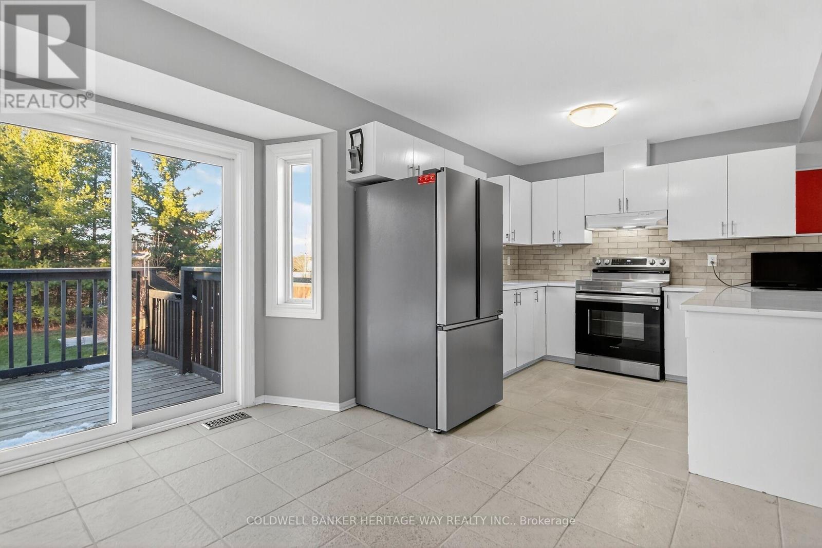 160 PATTERSON CRESCENT - 14