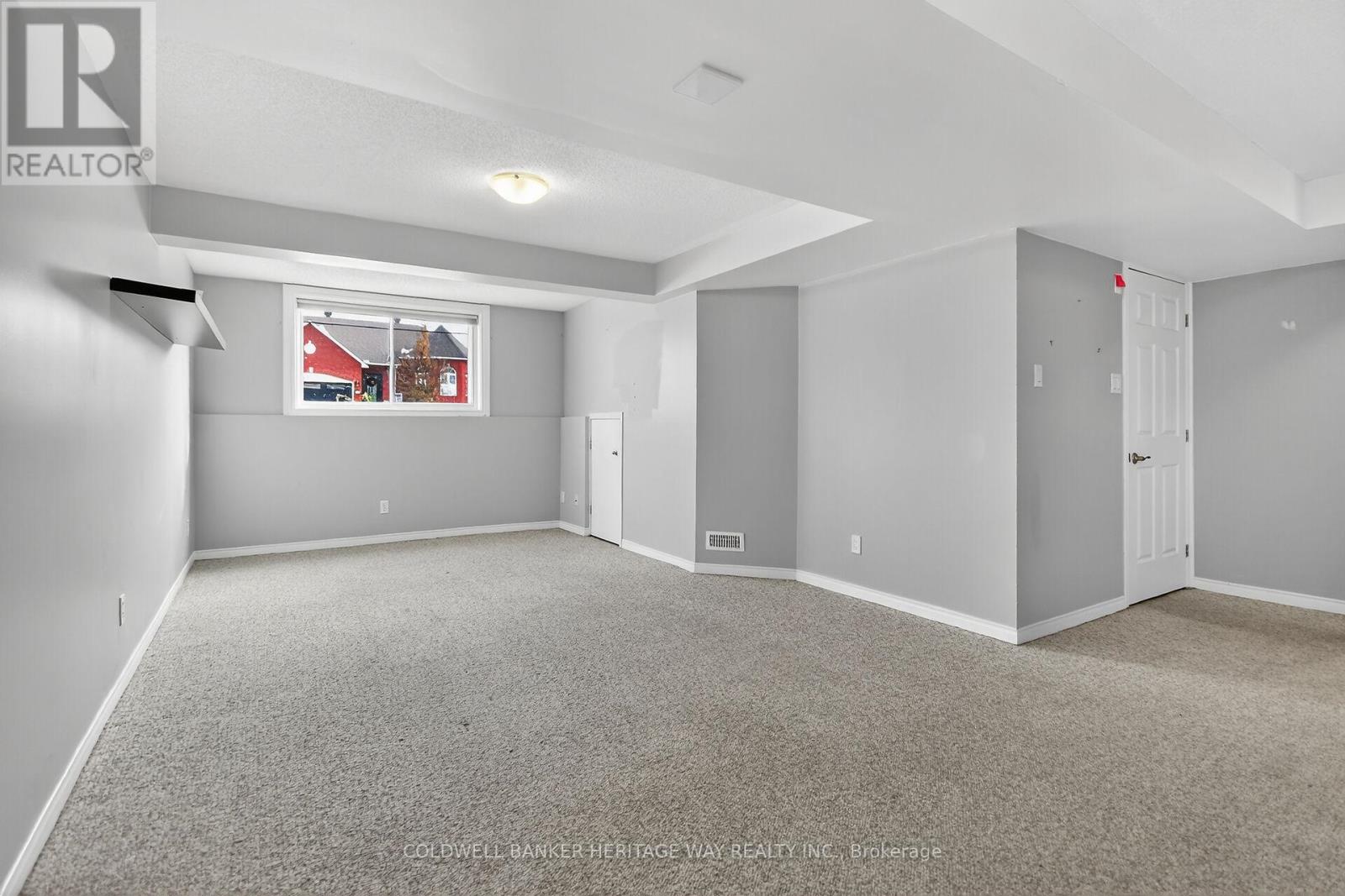 160 PATTERSON CRESCENT — photo 27