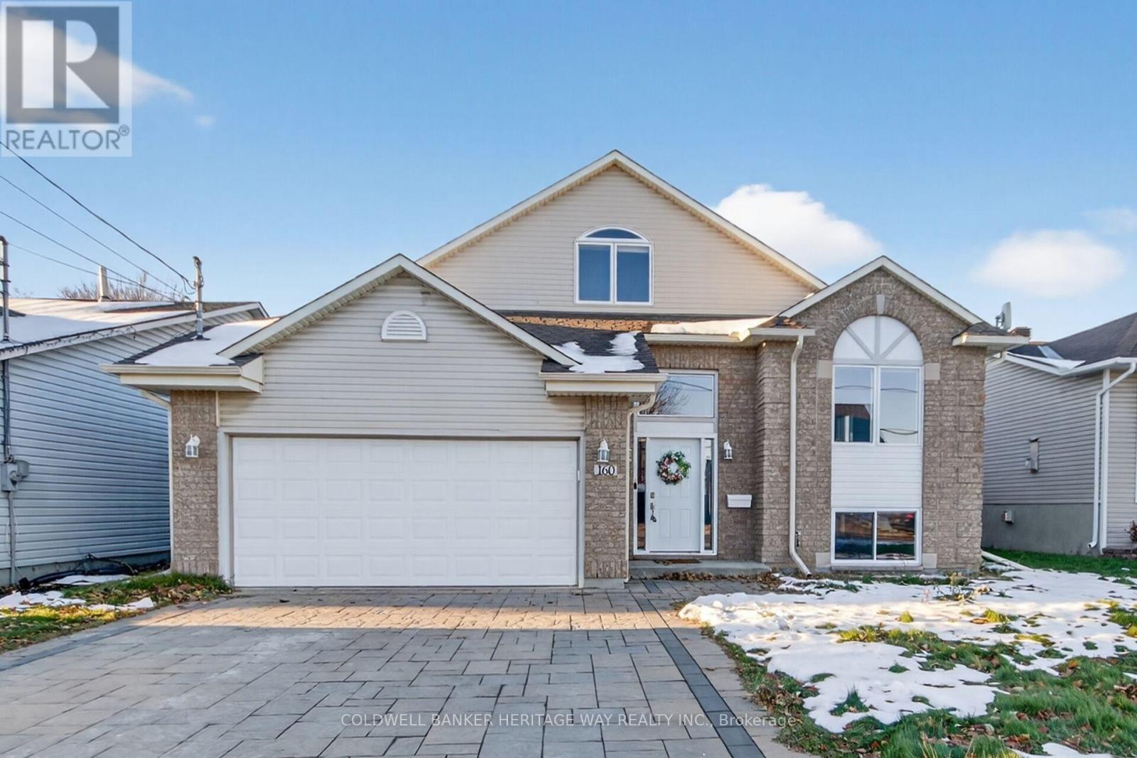 160 PATTERSON CRESCENT - 3