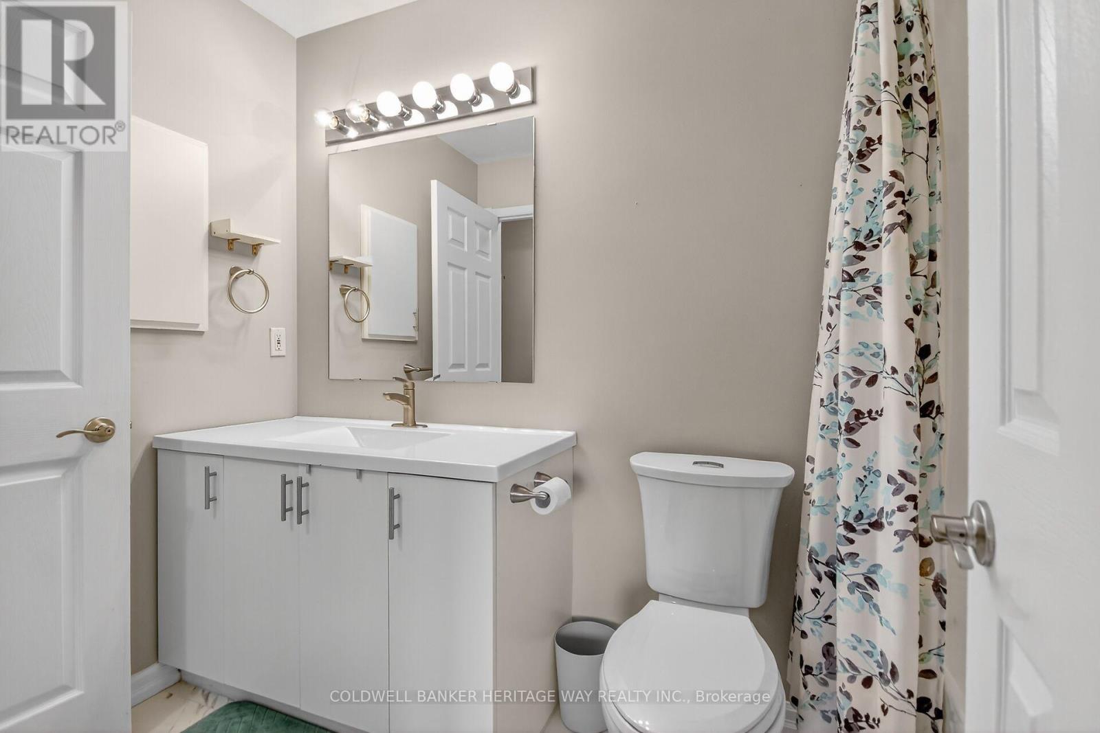 160 PATTERSON CRESCENT - 30