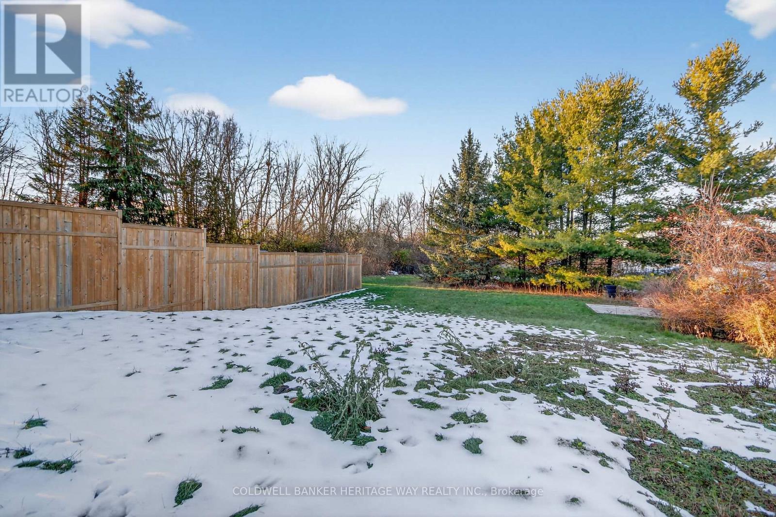 160 PATTERSON CRESCENT — photo 34