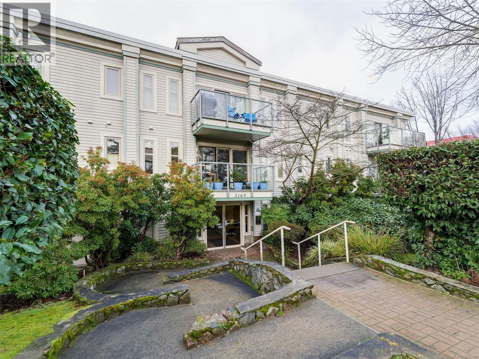 209 3160 Albina Street, Saanich