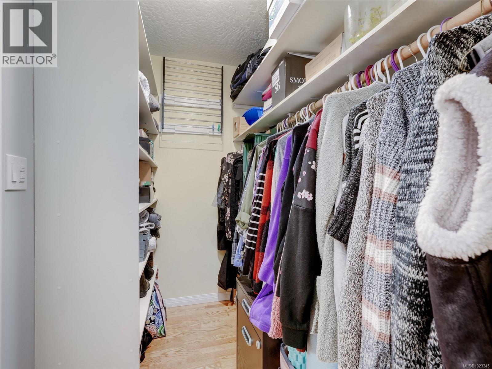 209 3160 Albina Street, Saanich