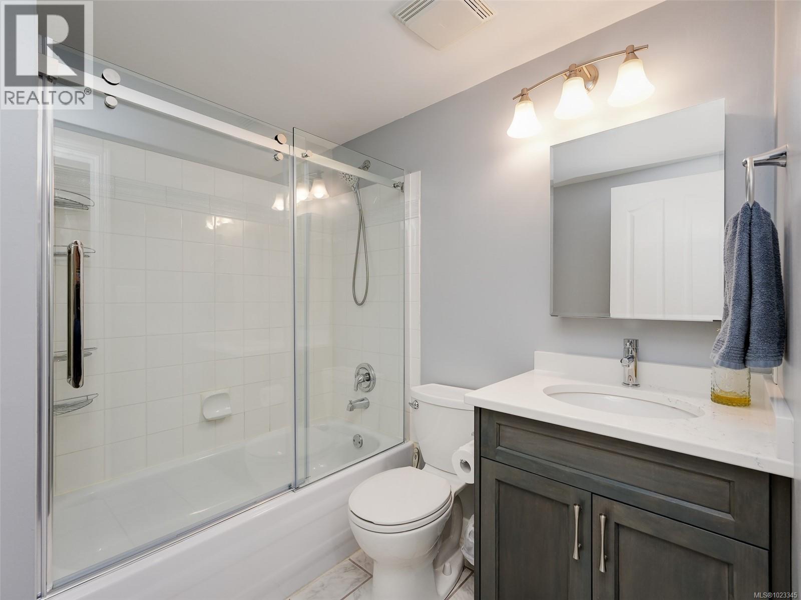 209 3160 Albina Street, Saanich