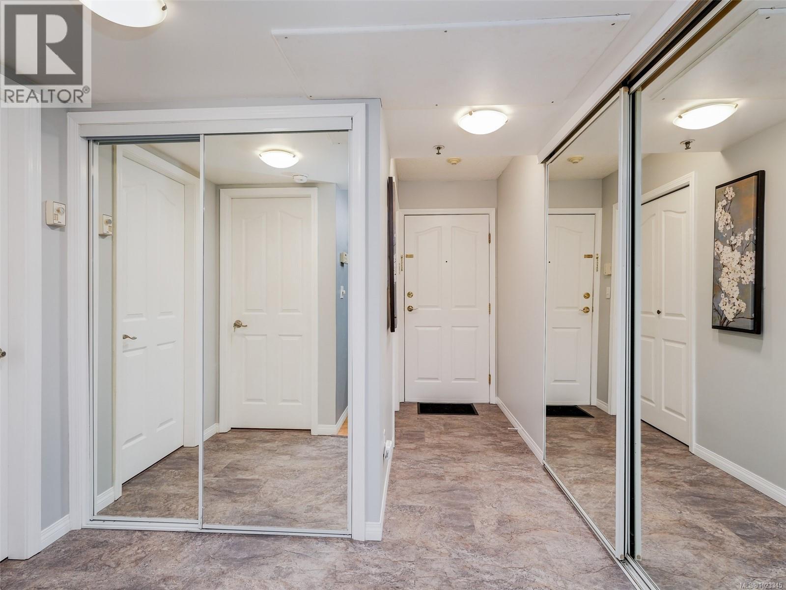 209 3160 Albina Street, Saanich