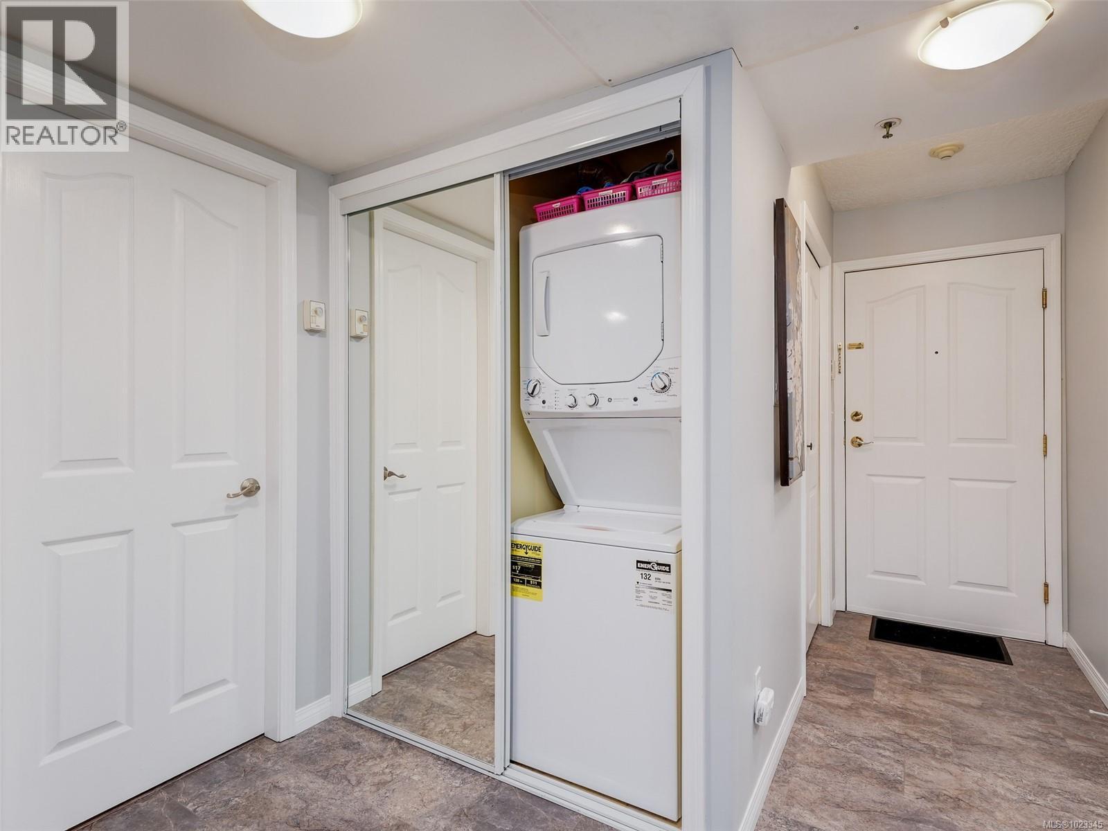 209 3160 Albina Street, Saanich