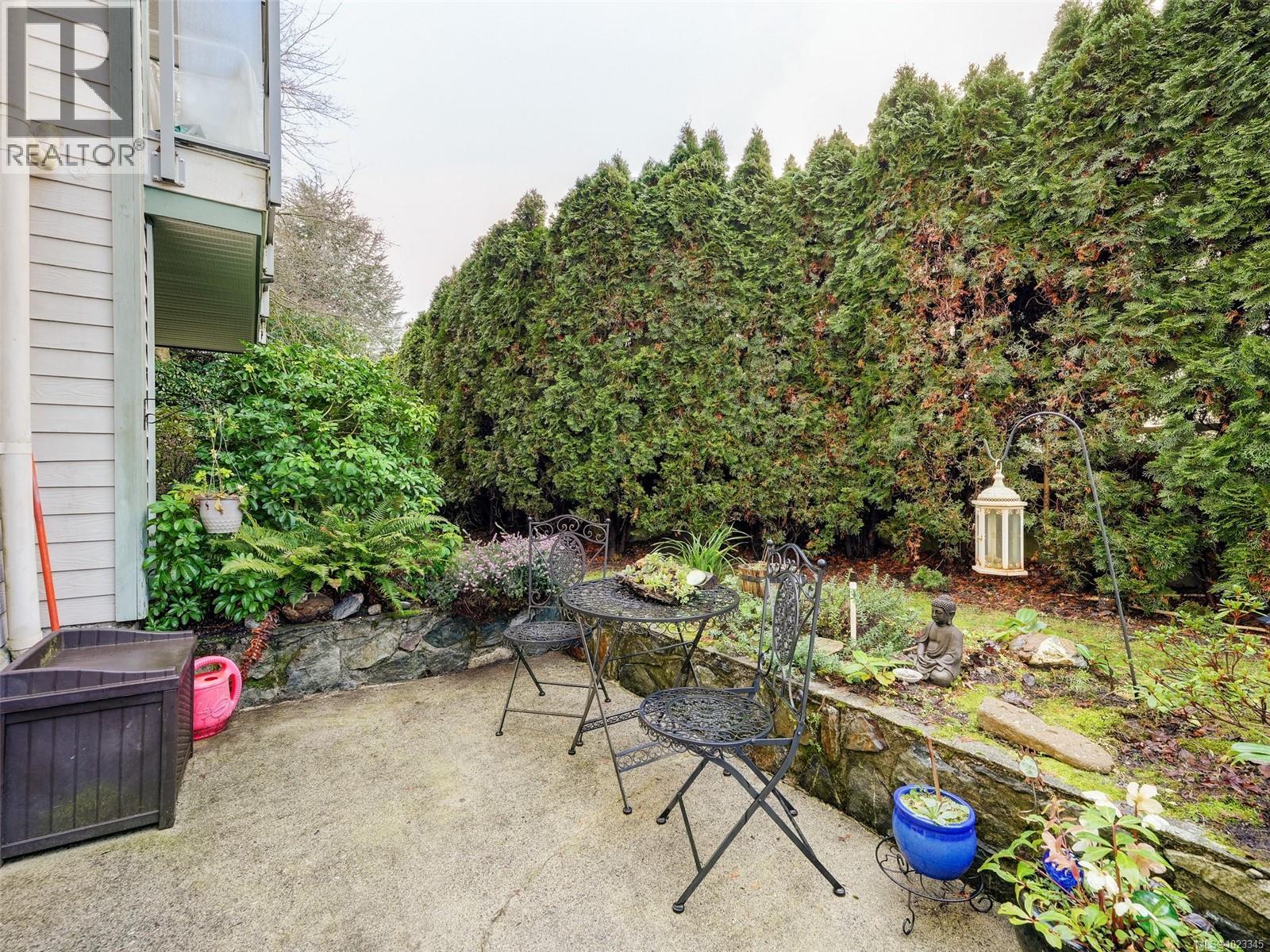 209 3160 Albina Street, Saanich