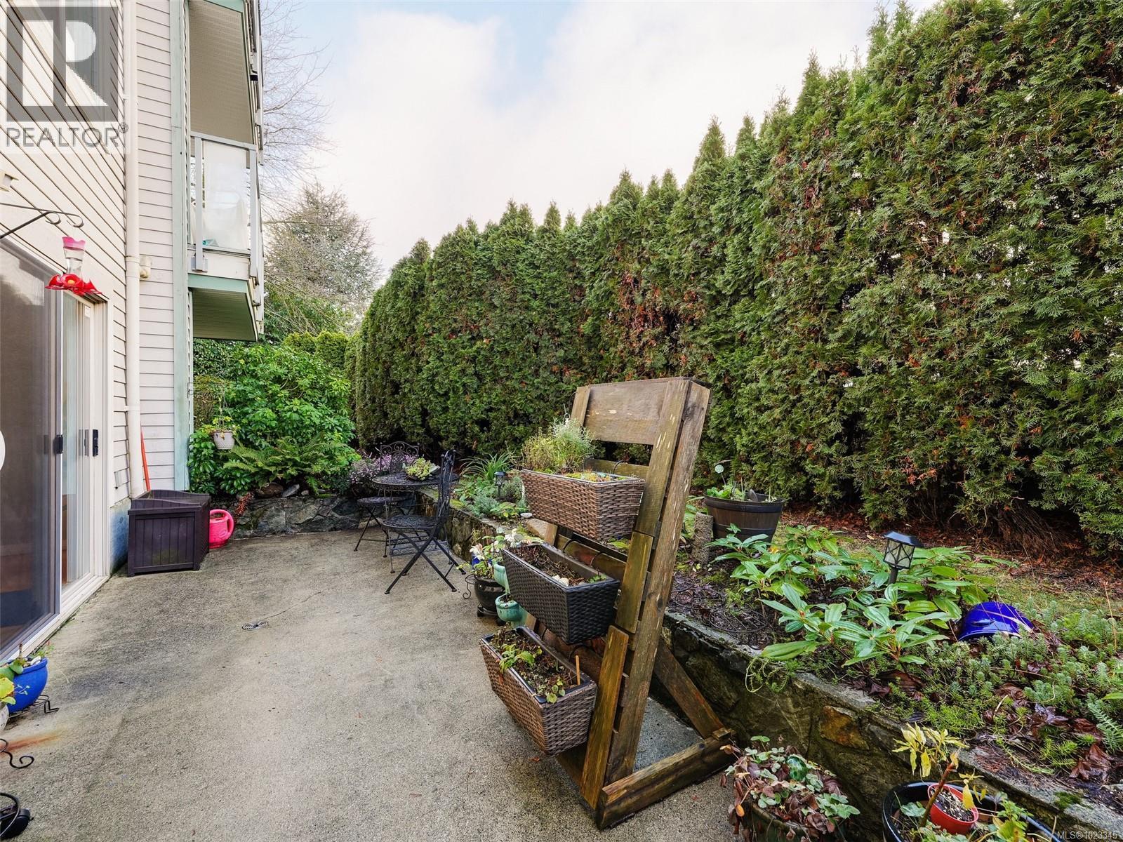 209 3160 Albina Street, Saanich