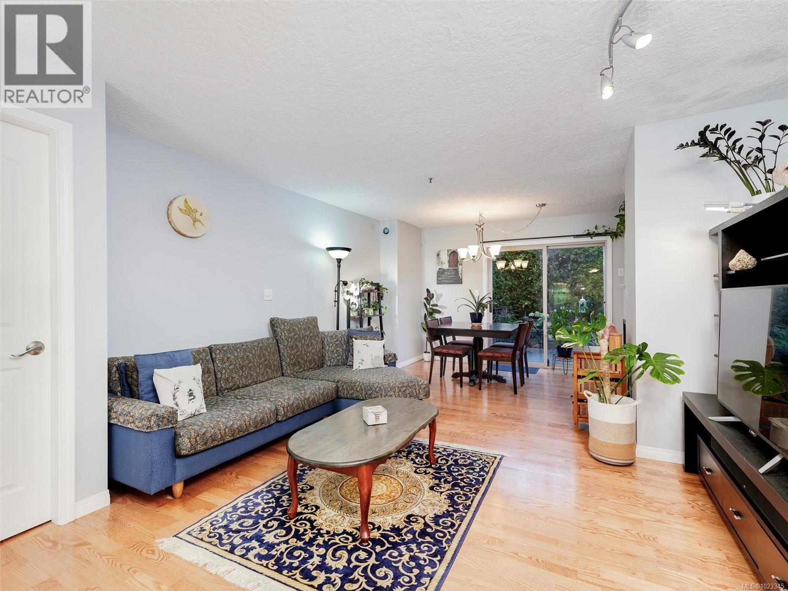 209 3160 Albina Street, Saanich