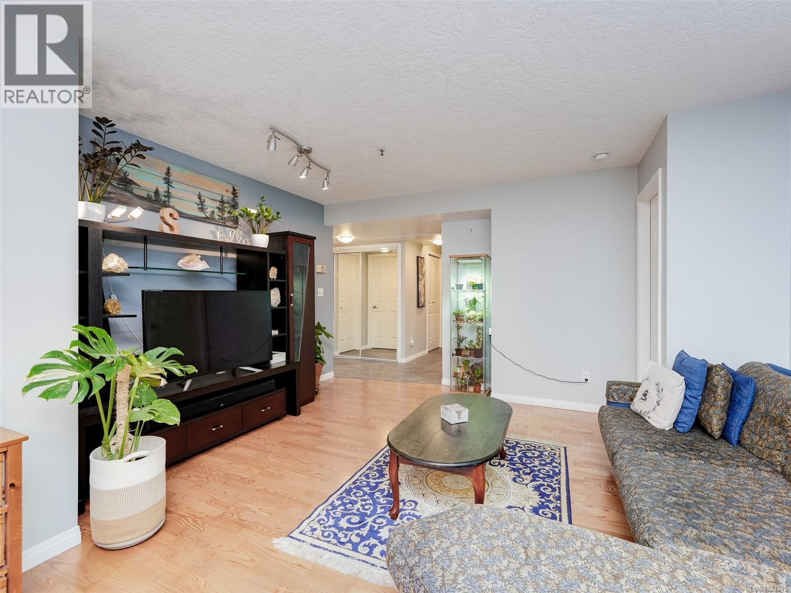 209 3160 Albina Street, Saanich