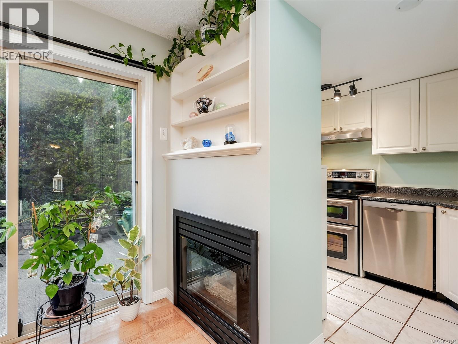 209 3160 Albina Street, Saanich